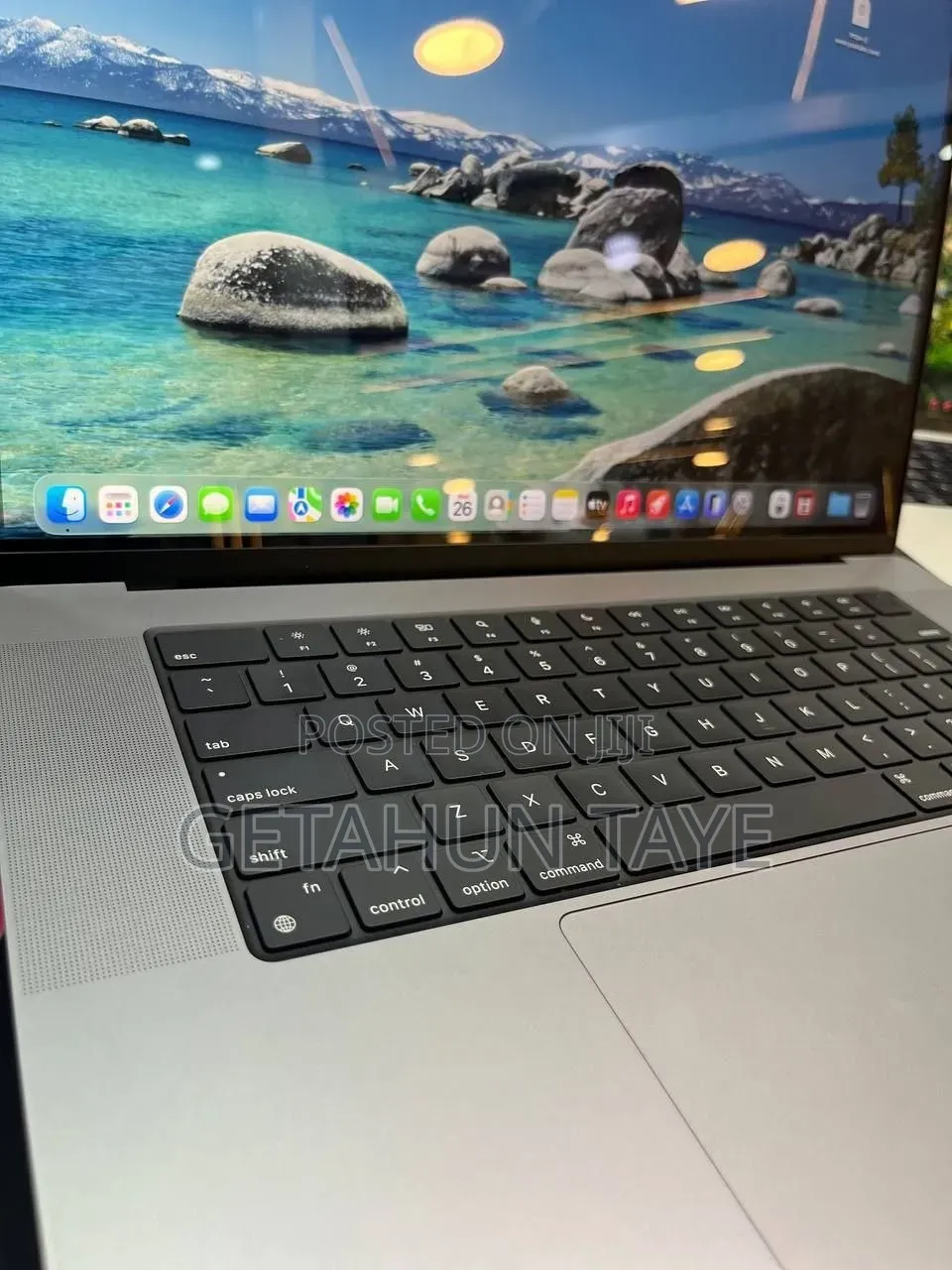 New Laptop Apple MacBook 8GB Intel Core i7 SSD 512GB