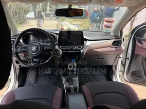 Suzuki Fronx 2023 White