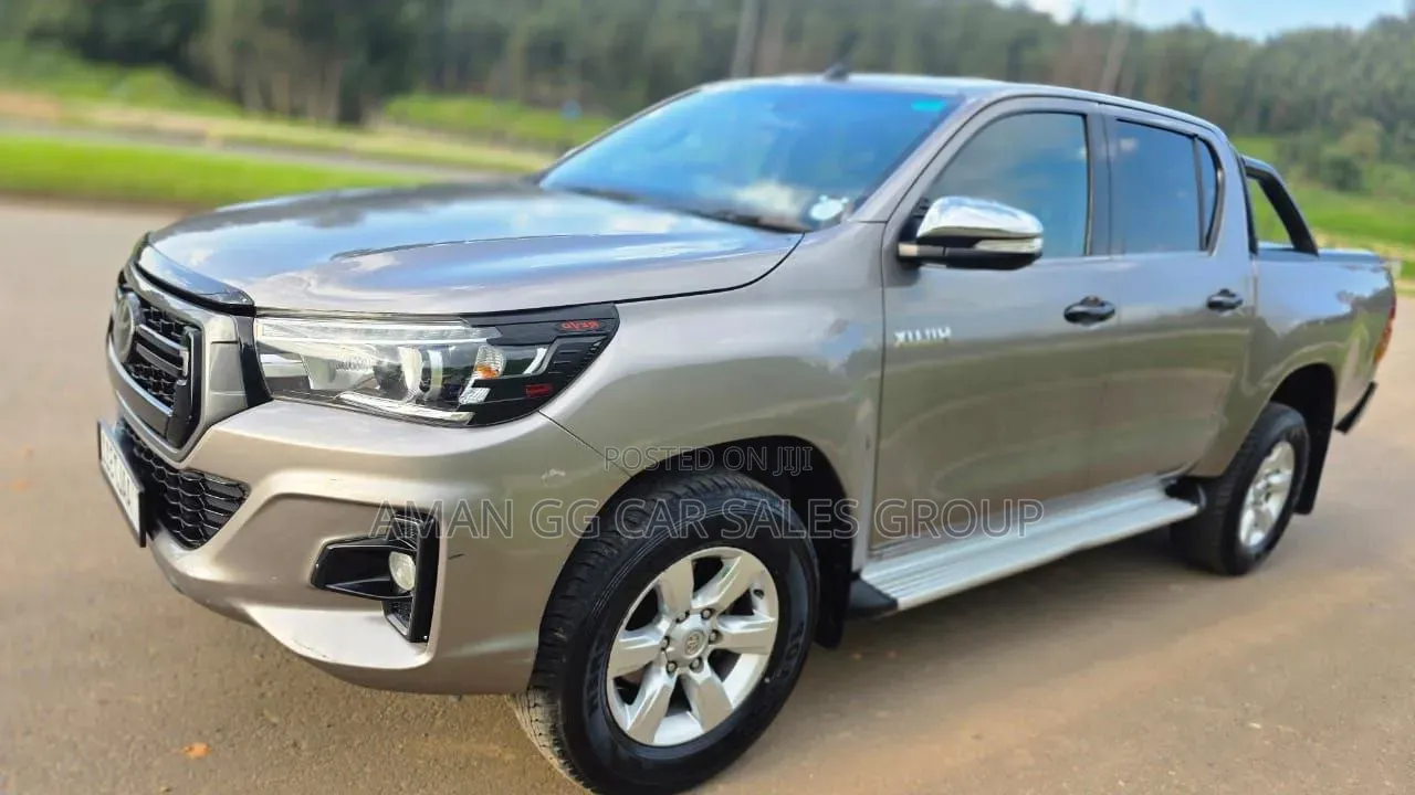 Toyota Hilux 2019 Gray