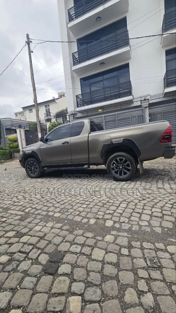 Toyota Hilux 2021