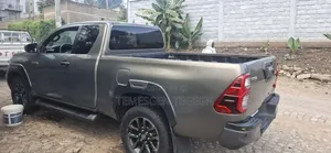 Toyota Hilux 2021