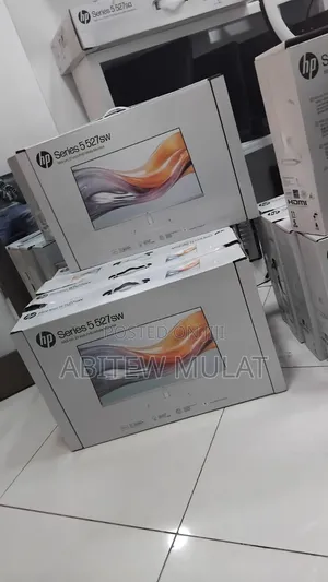 Brand New White Monitor 
  Quantity Available 
🖥️ HP 27" Inch Monitor