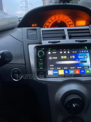 Toyota Yaris 2010 Gray
