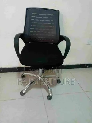 Office Skeratre Chris
