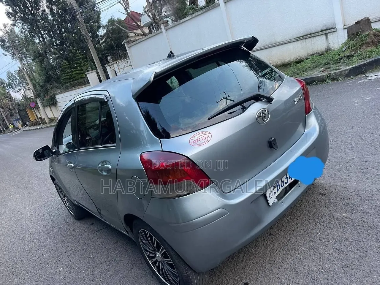 Toyota Yaris 2010 Gray