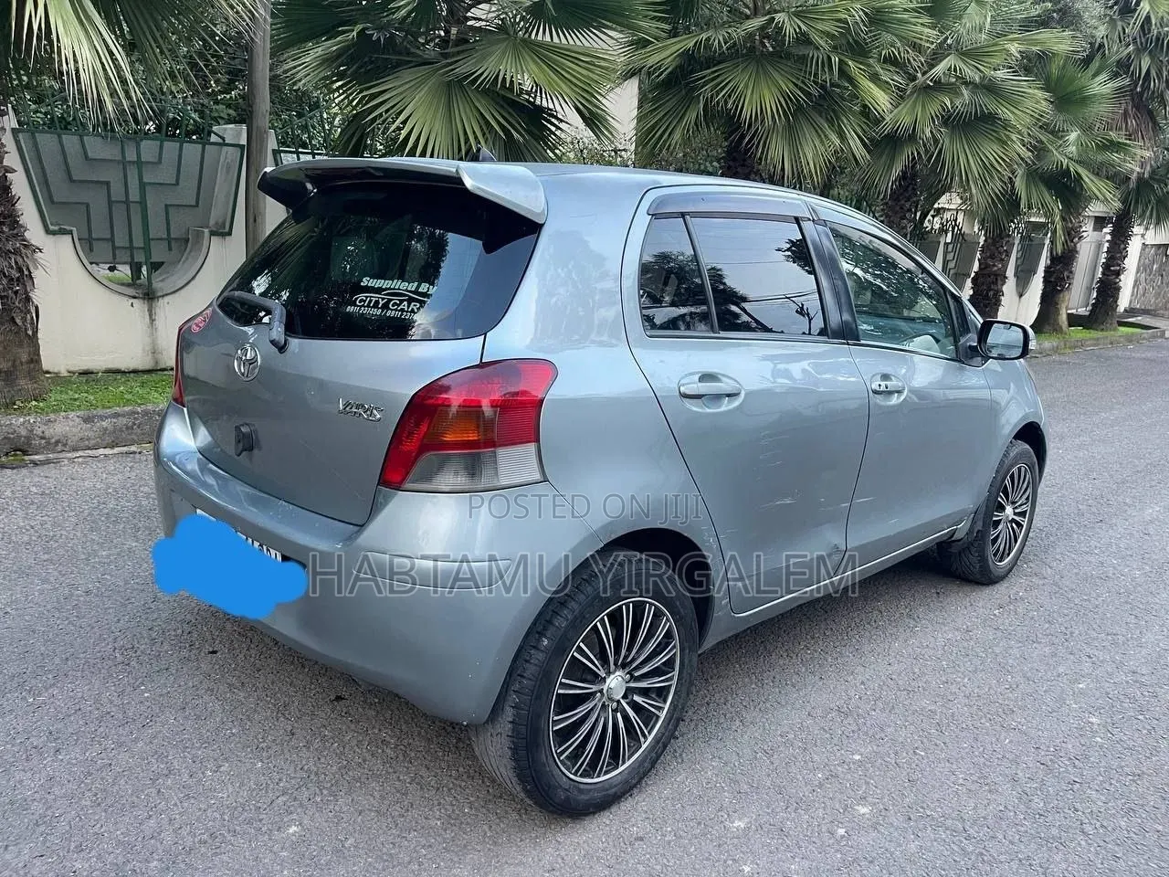 Toyota Yaris 2010 Gray