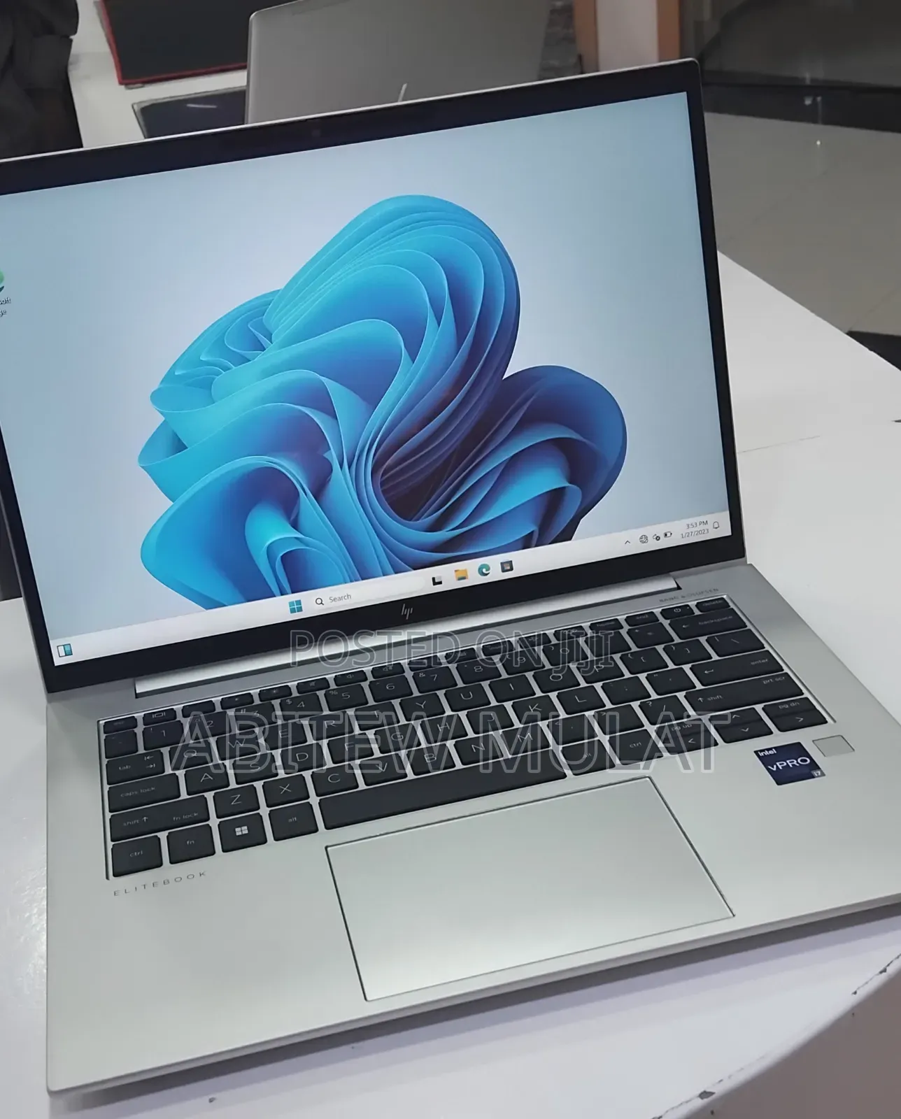New Laptop HP EliteBook 840 G10 16GB Intel Core i7 SSD 512GB
