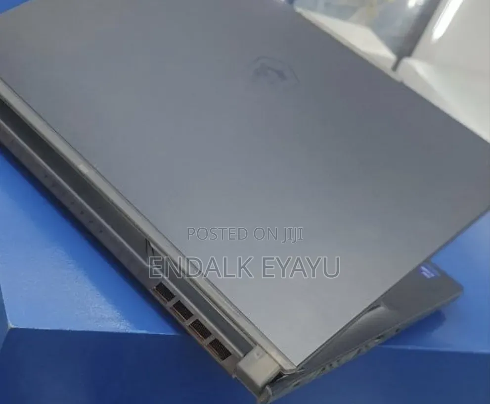 New Laptop MSI Cyborg 15 16GB Intel Core i7 SSD 1T