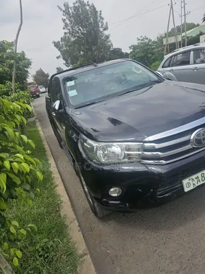 Toyota Hilux 2019 Black