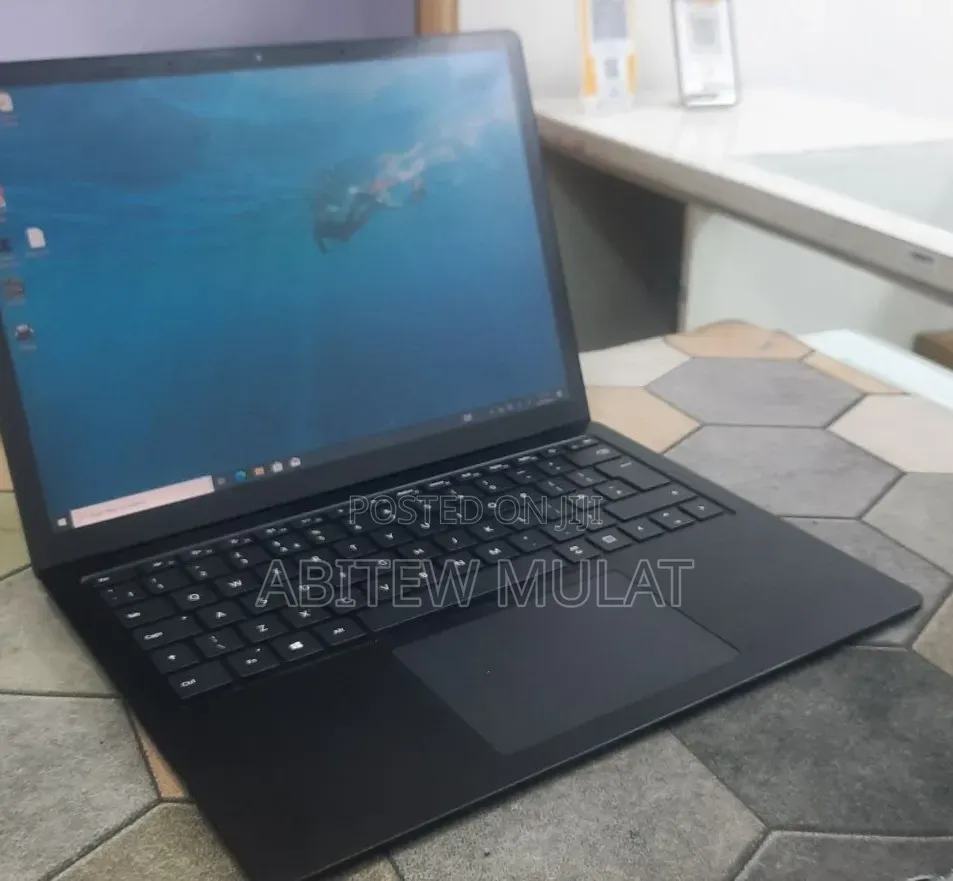 New Laptop Microsoft Surface Laptop 4 16GB Intel Core i7 SSD 512GB