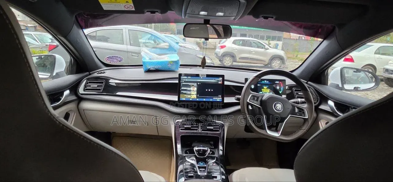 BYD Qin L DM-i 2025 White