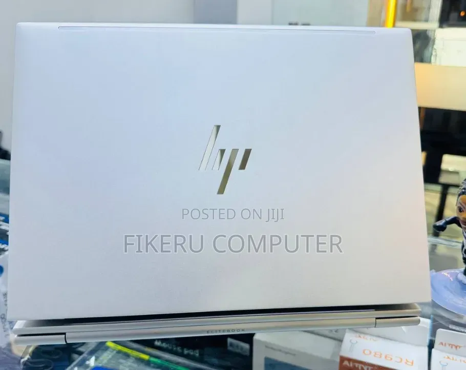 New Laptop HP EliteBook 840 G10 16GB Intel Core i7 SSD 512GB