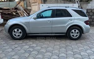 Mercedes-Benz E320 2009 Silver