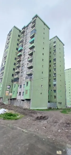 Furnished 3bdrm Condo in 40/60 Ayat 49, Yeka for sale