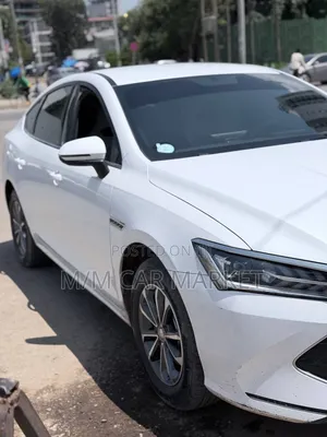 BYD Qin Plus DM-i 2025 White