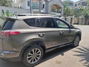 Toyota RAV4 2016