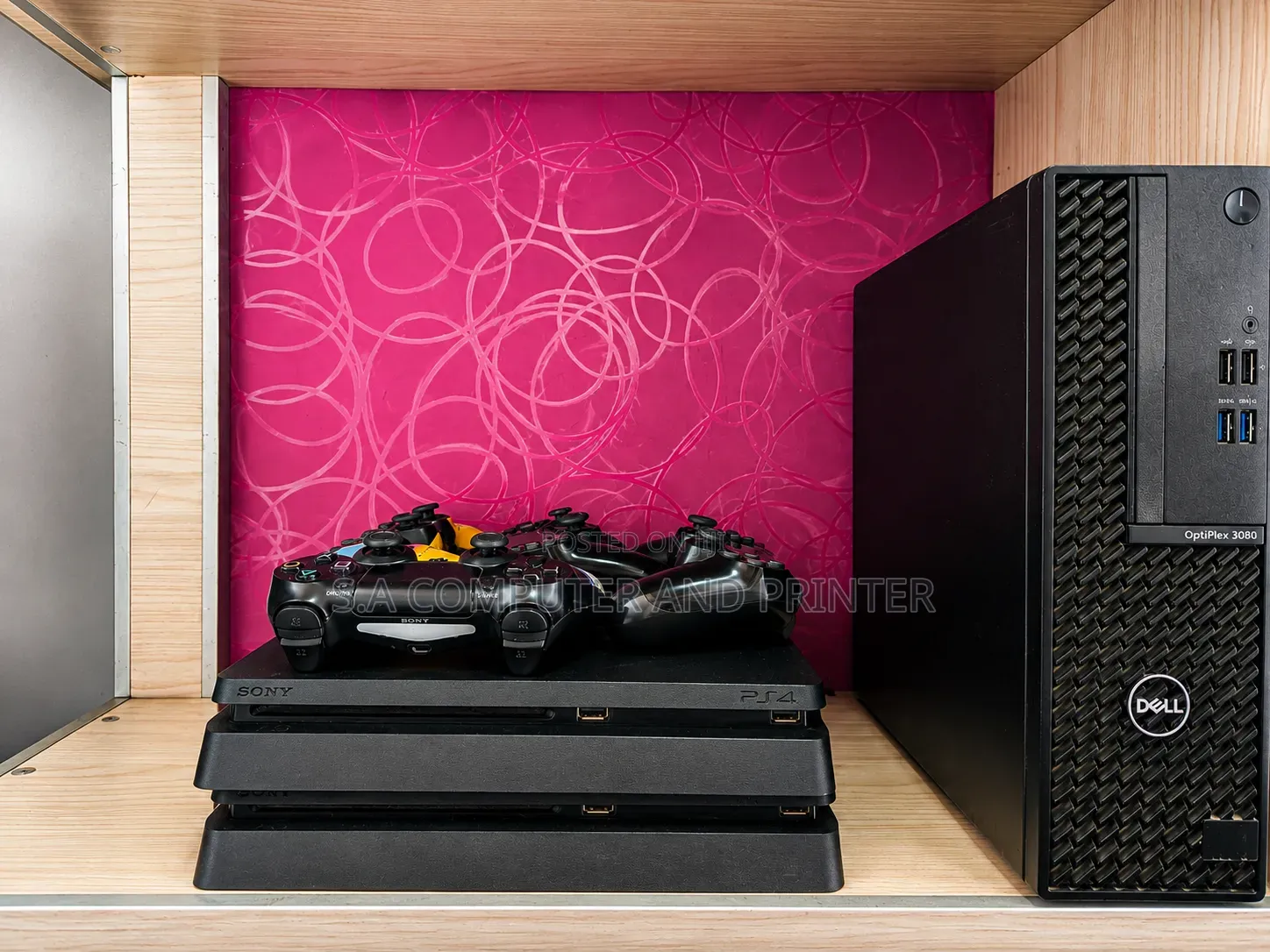 Playstation4 Slim and  Jailbroken