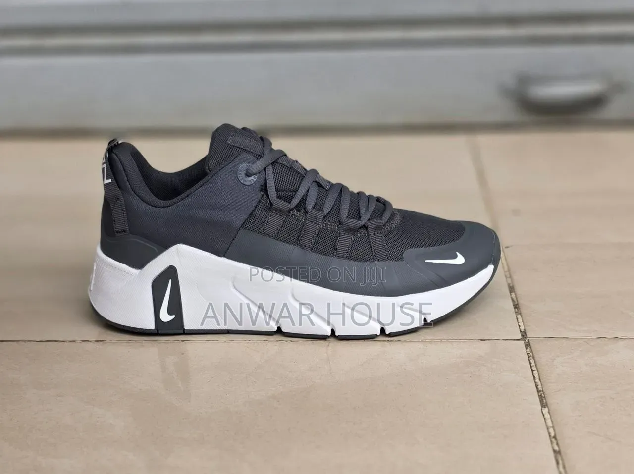 Nike Meycon