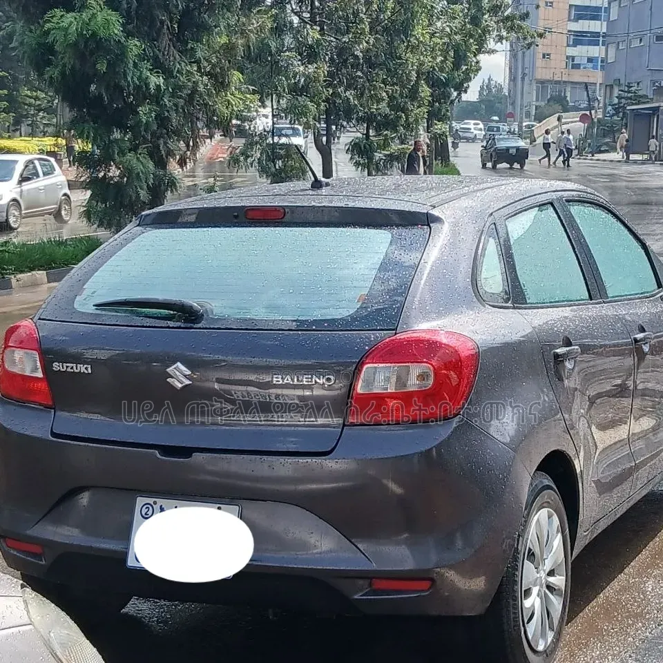 Suzuki Baleno 2016 Gray