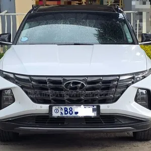 Hyundai Tucson 2021 White