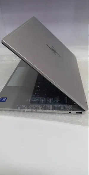 New Laptop HP OmniBook Ultra Flip 14" 16GB Intel Core Ultra 7 SSD 1T