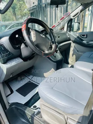 Hyundai Satellite 2015 Silver