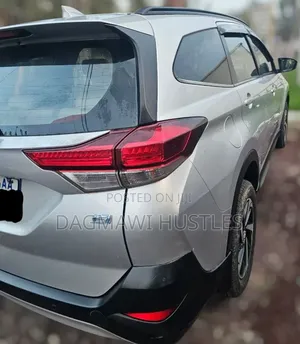 Toyota Rush 2022 Silver