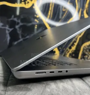 New Laptop Apple MacBook Pro 2021 M1 16GB Apple M1 Pro SSD 512GB