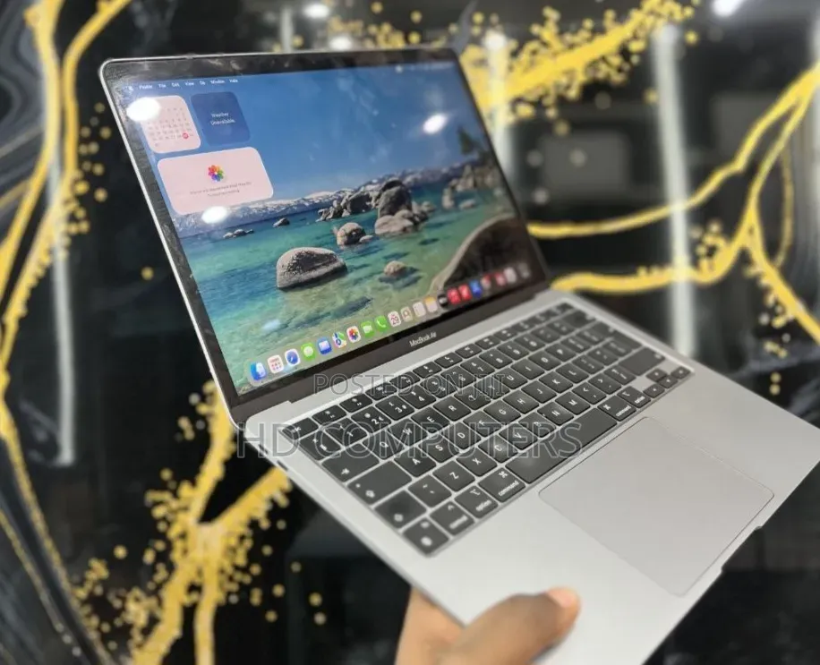 New Laptop Apple MacBook Air 2020 M1 8GB Apple M1 SSD 256GB
