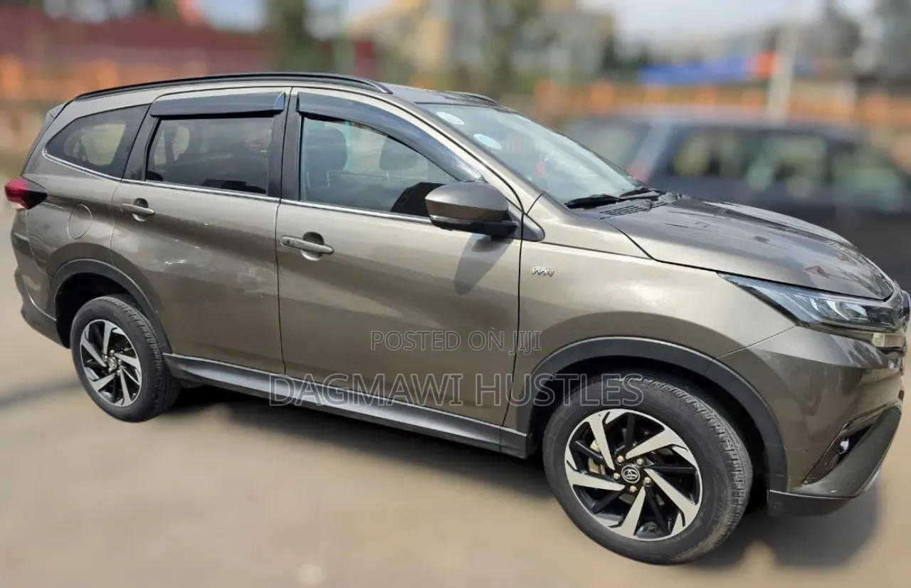 Toyota Rush 2022 Gray
