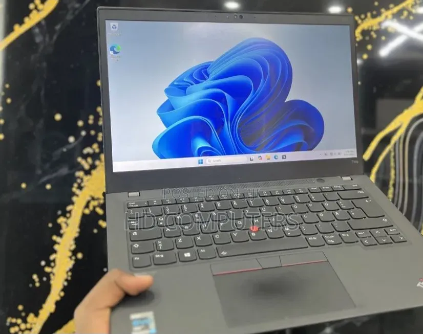 New Laptop Lenovo ThinkPad T14s G4 16GB Intel Core i7 SSD 512GB