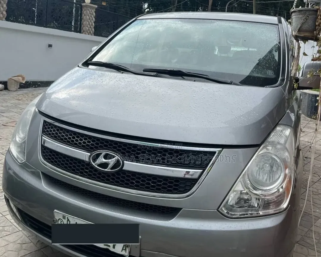 Hyundai Starex 2013 Silver