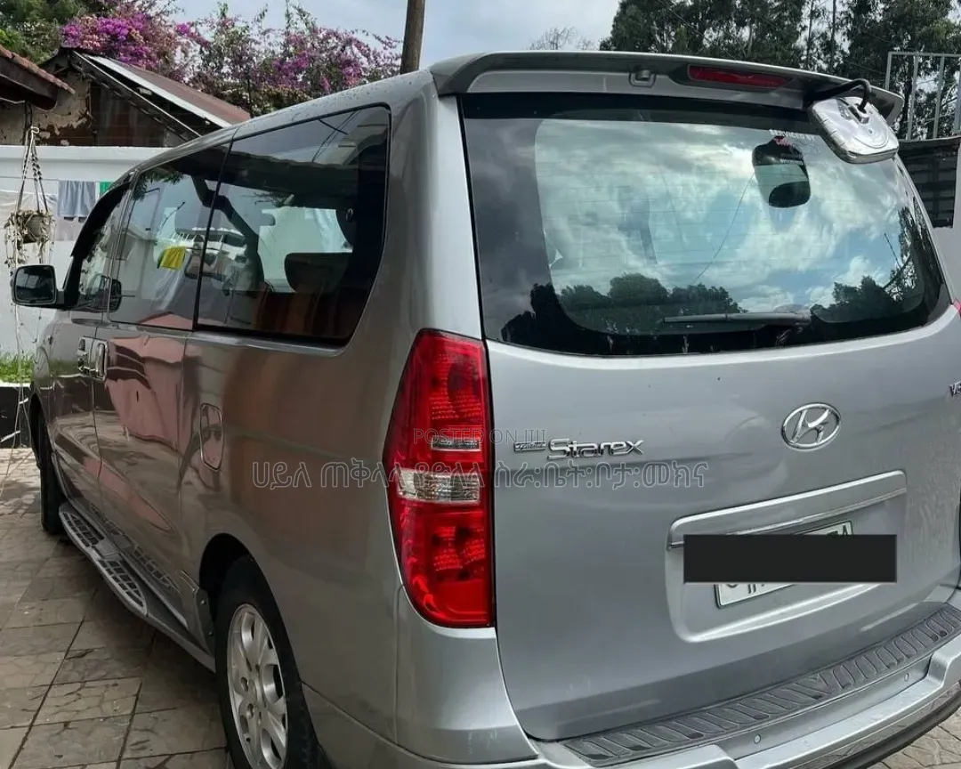 Hyundai Starex 2013 Silver