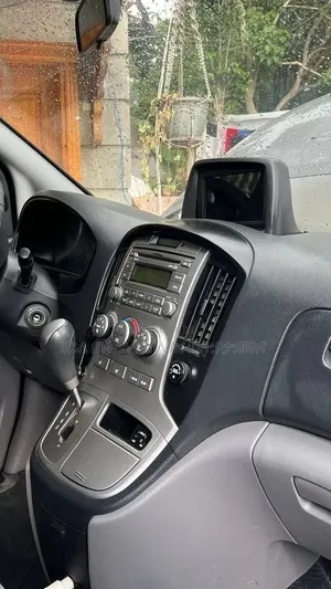 Hyundai Starex 2013 Silver