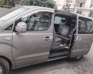 Hyundai Starex 2013 Grey
