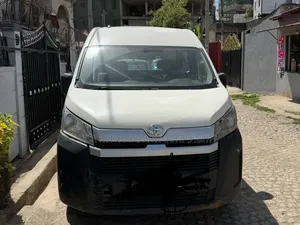 Toyota HiAce 2020 White