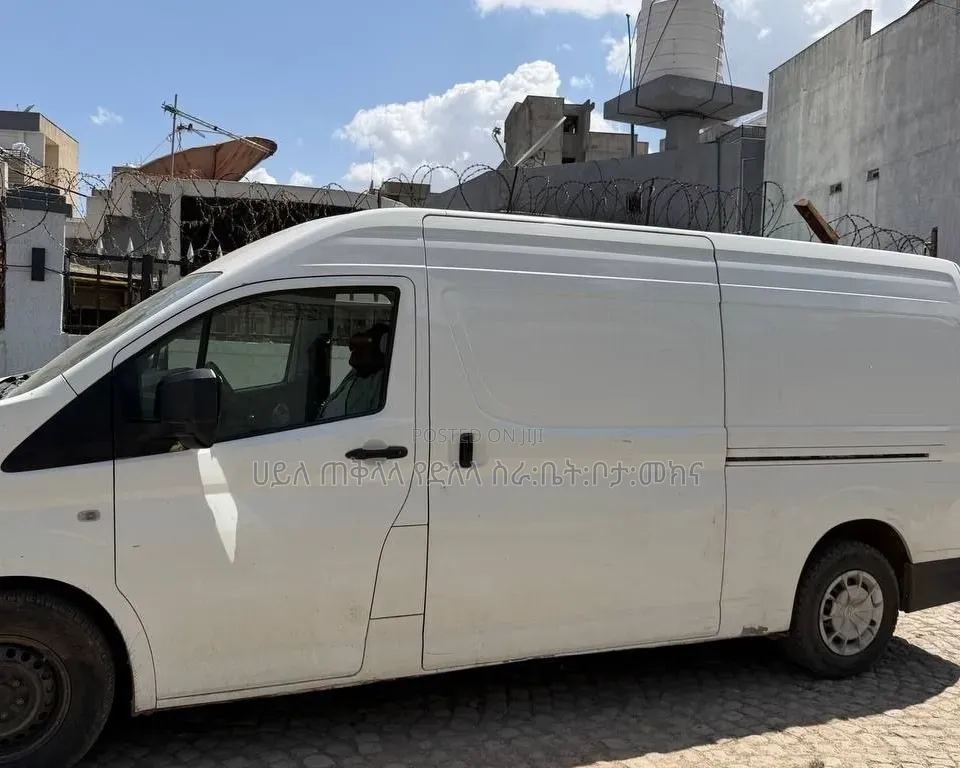 Toyota HiAce 2020 White