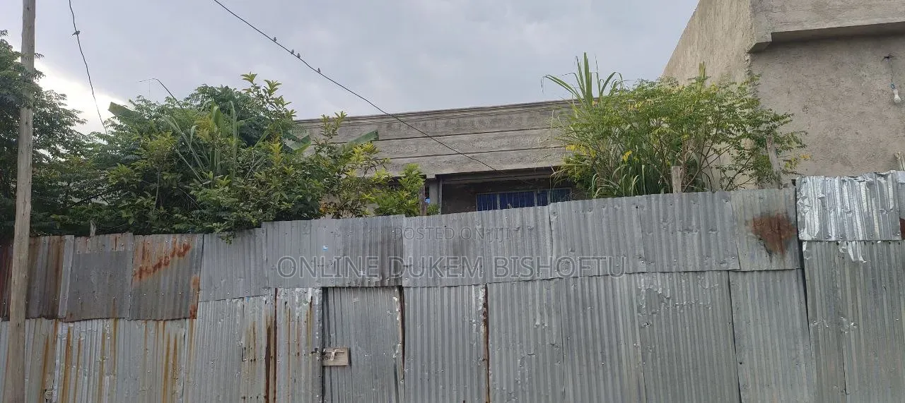 Furnished 8bdrm House in Bishoftu Dukem, Oromia-Finfinne for sale