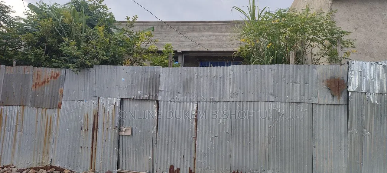 Furnished 8bdrm House in Bishoftu Dukem, Oromia-Finfinne for sale
