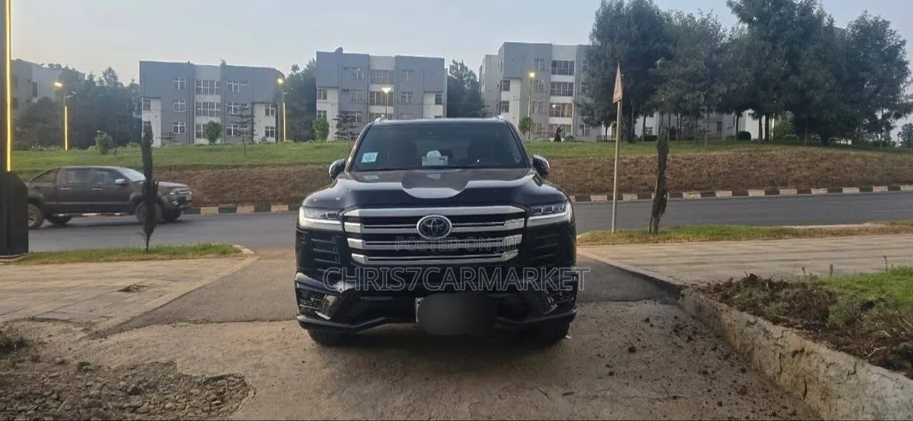 Toyota Land Cruiser 2023 Black