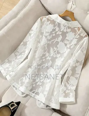 ቆንጆ ኮት መዘነጫ ለሴቶች አዲስ ፋሽን   ሳይዝ። S M L Xl