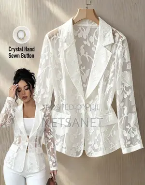 ቆንጆ ኮት መዘነጫ ለሴቶች አዲስ ፋሽን   ሳይዝ። S M L Xl