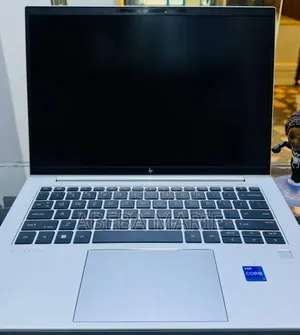 New Laptop HP EliteBook 840 G10 16GB Intel Core i7 SSD 1T