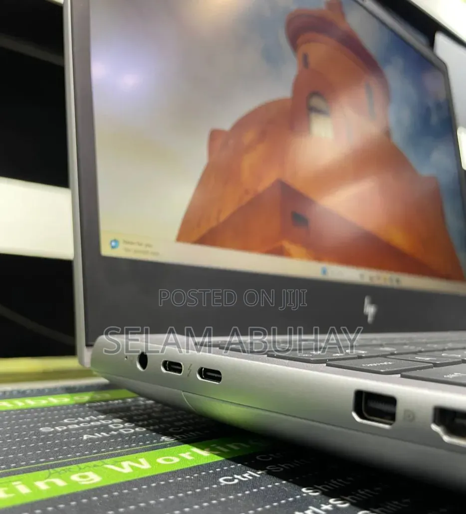 New Laptop HP ZBook 15 32GB Intel Core i9 SSD 512GB