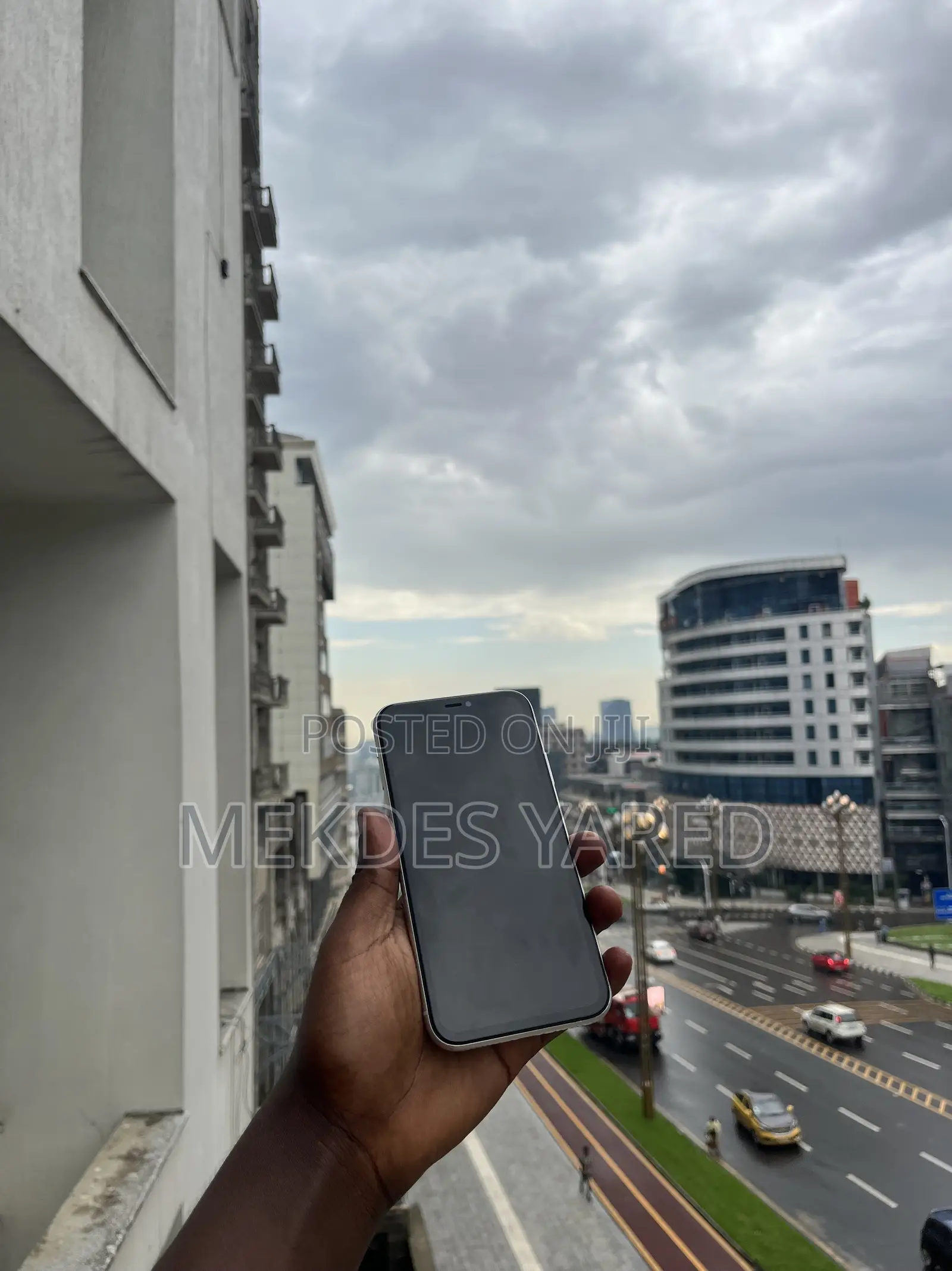 New Apple iPhone 11 Pro 256 GB Gold