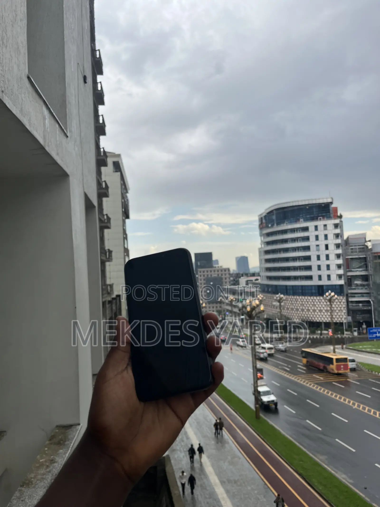New Apple iPhone XR 64 GB Black