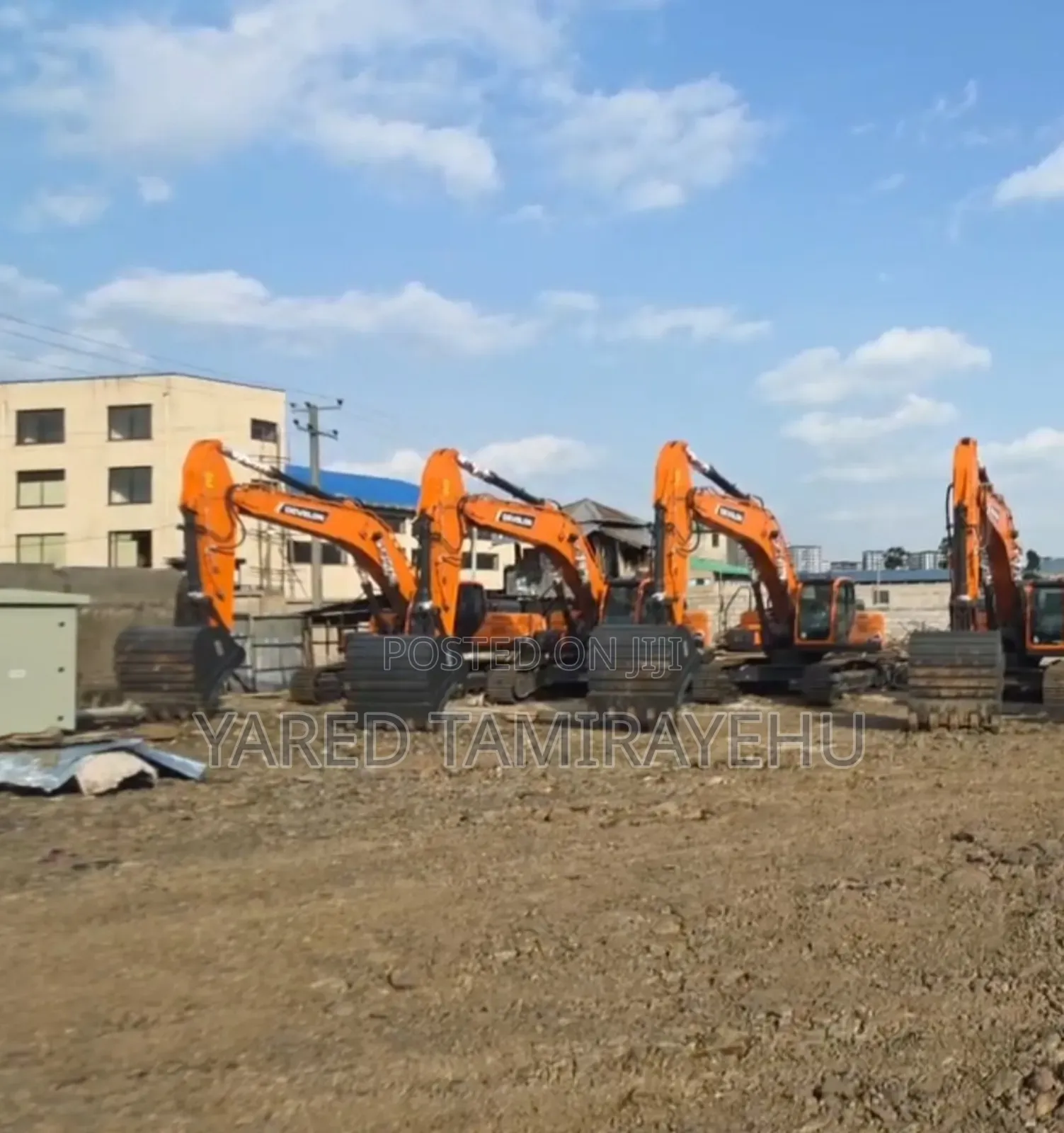 Excavator Develon