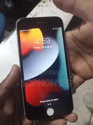 Apple iPhone 7 32 GB Silver