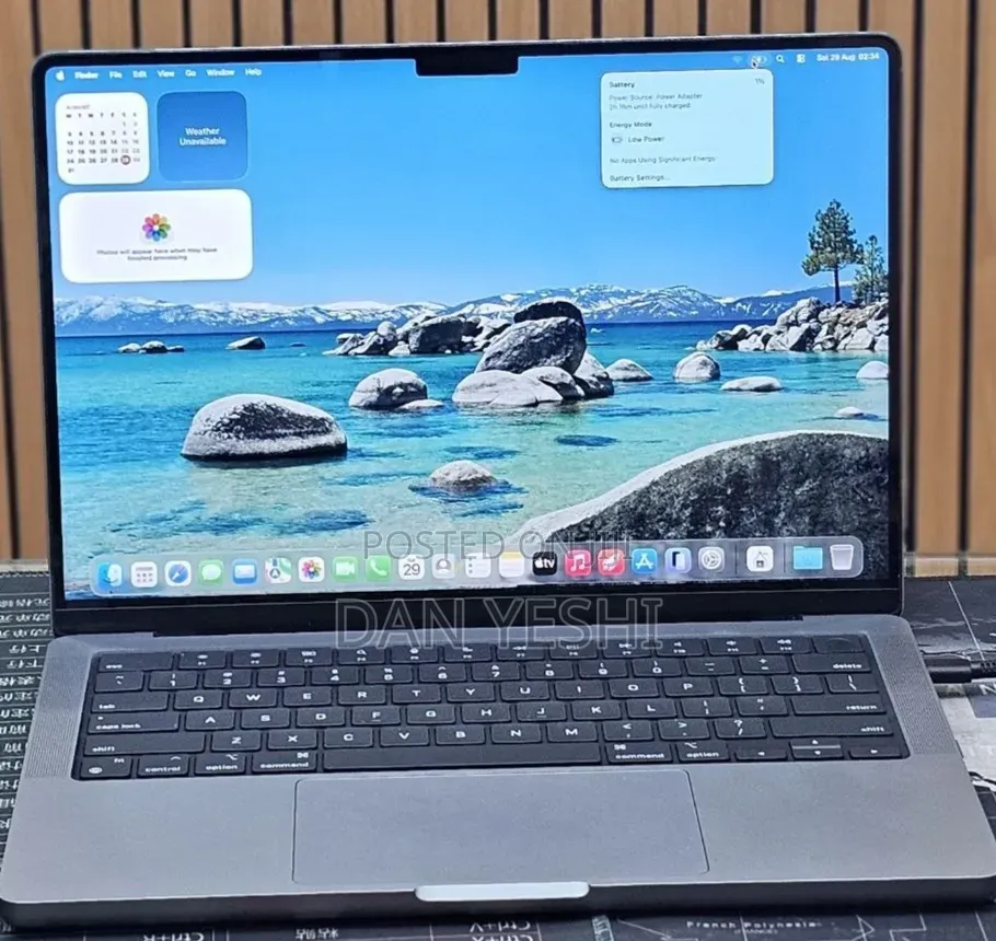 New Laptop Apple MacBook Pro 16GB Apple M1 Pro SSD 512GB
