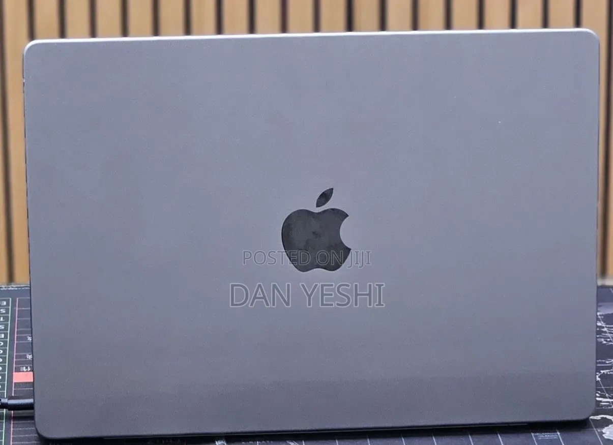New Laptop Apple MacBook Pro 16GB Apple M1 Pro SSD 512GB
